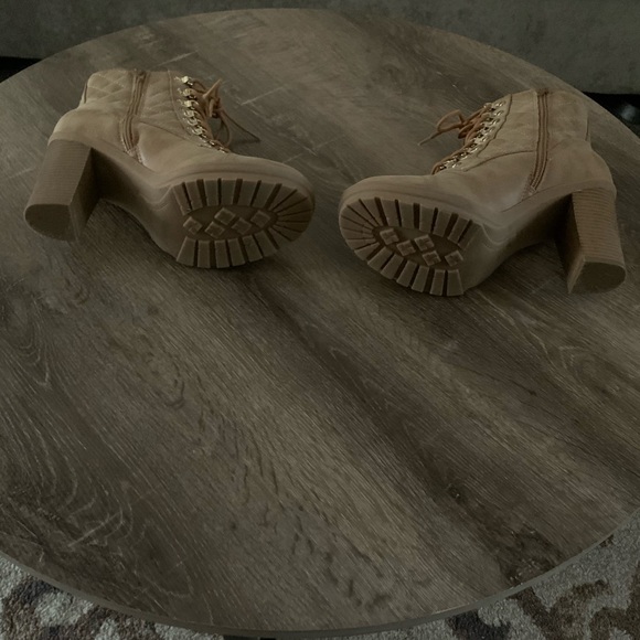 Ladies Boots - Picture 6 of 8